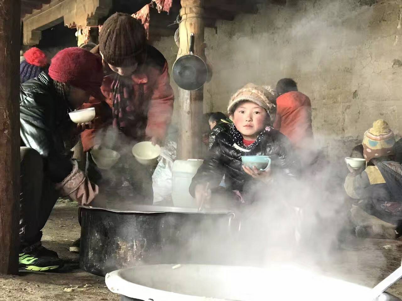 半岛手机站网站官网登入-半岛(中国)公益回顾丨家国同欢月同圆 温暖满载甘孜州(图10) 半岛手机站网站官网登入-半岛(中国)公益回顾丨家国同欢月同圆 温暖满载甘孜州(图10)
